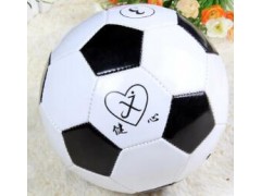 3号小学生足球充气儿童足球黑红蓝白块幼儿园 小足球图2