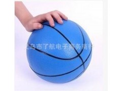 环保9寸PVC小篮球 小足球 批发 幼儿园专用充气小皮球 可定制logo图3