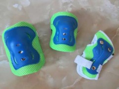 高级儿童轮滑护具新款蝴蝶护具系列溜冰鞋护具运动旱冰鞋图1