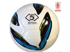 正品火车头足球 TS5066 加厚耐磨贴皮 比赛训练5号足球图3