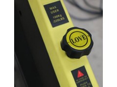 磁控健身车 三代动感单车 超静音脚踏商用动感单车 运动健身器材图2