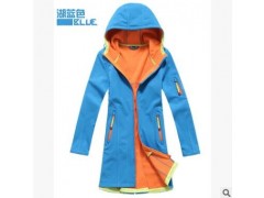 户外运动冲锋衣女 登山服冲锋衣外套中长款女士修身防风外套风衣图3