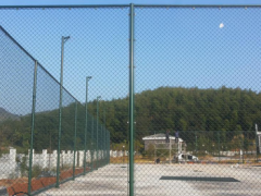 球场围栏 厂家直销篮球场足球场勾花网护栏 小区学校足球场围栏网图3