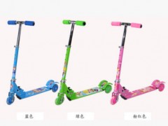喆佳厂家直销批发折叠带减震刹车闪光轮儿童三轮滑板车758-1图3