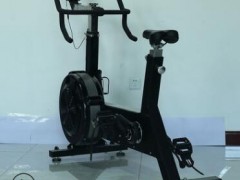 厂家直销商用风阻单车bike erg 按键室内运动动感单车 健身房专用