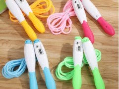 运动潮流pvc橡胶外包绳 新款运动健身吸塑糖果磨砂跳绳图3