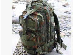 工厂大量现货厂家批发户外野营休闲包 战术迷彩背包图3