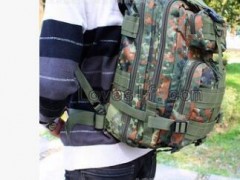 工厂大量现货厂家批发户外野营休闲包 战术迷彩背包图2