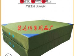 厂家直销跳高海绵垫 加厚背越式撑杆跳 折叠海绵包 高密度体操垫图2