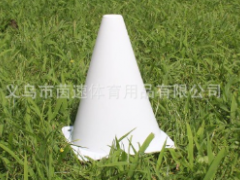 足球训练标志桶 篮球跆拳道幼儿园障碍物三角锥路障18厘米 环保图3