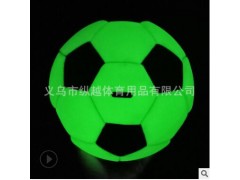 厂家定制PVC夜光 荧光足球5号4号3号公司展览图3