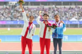 田径——女子100米T47级：中国选手包揽冠亚军(2)